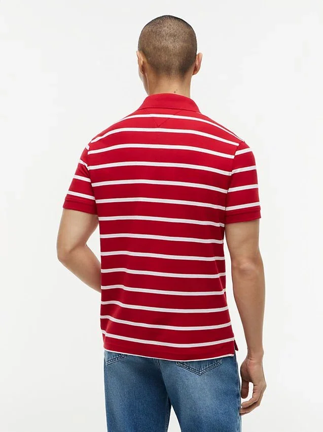 Polo com corte regular e riscas que absorve a humidade Polo com corte regular e riscas que absorve a humidade