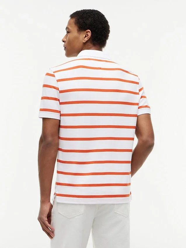 Polo com corte regular e riscas que absorve a humidade Polo com corte regular e riscas que absorve a humidade
