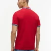 Polo com detalhes em contraste de corte regular Polo com detalhes em contraste de corte regular