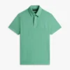 Polo com emblema tingido na peça, corte regular Polo com emblema tingido na peça, corte regular