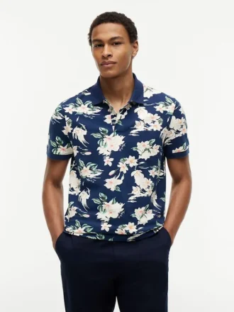 Polo com estampado floral e corte regular