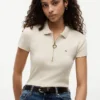 Polo com fecho de correr e corte justo Polo com fecho de correr e corte justo