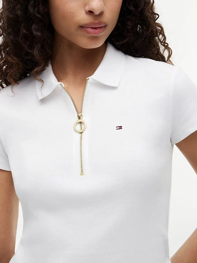 Polo com fecho de correr e corte justo Polo com fecho de correr e corte justo