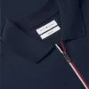 Polo com fecho em algodão liso, corte regular Polo com fecho em algodão liso, corte regular