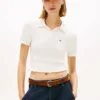Polo com gola em folha de alface da Tommy Jeans Polo com gola em folha de alface da Tommy Jeans
