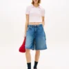 Polo com gola em folha de alface da Tommy Jeans Polo com gola em folha de alface da Tommy Jeans