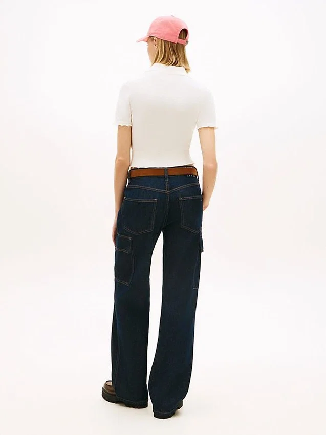Polo com gola em folha de alface da Tommy Jeans Polo com gola em folha de alface da Tommy Jeans