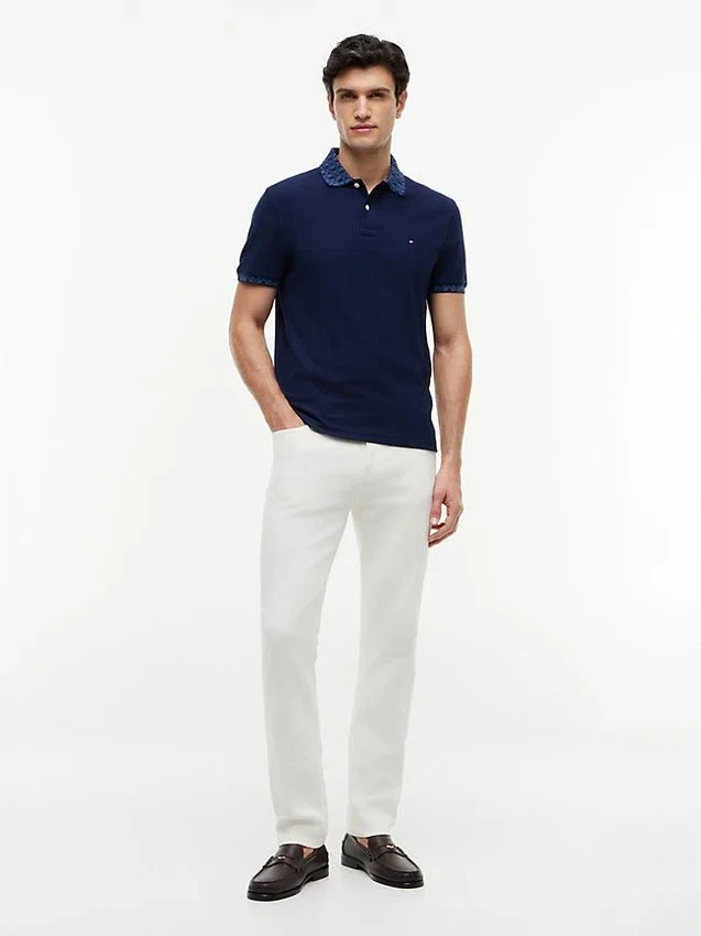 Polo com gola em jacquard de corte regular Polo com gola em jacquard de corte regular