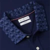 Polo com gola em jacquard de corte regular Polo com gola em jacquard de corte regular