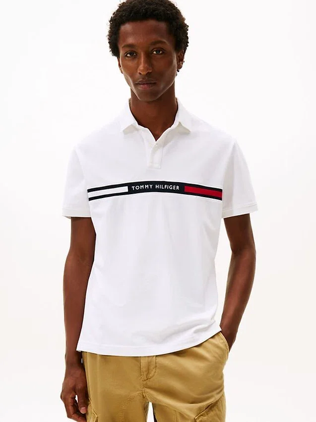 Polo com riscas bordadas e corte regular Polo com riscas bordadas e corte regular