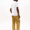 Polo com riscas bordadas e corte regular Polo com riscas bordadas e corte regular