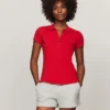 Polo de algodão elástico com corte justo Polo de algodão elástico com corte justo