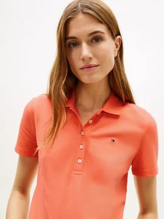 Polo de algodão elástico com corte justo Polo de algodão elástico com corte justo