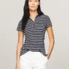 Polo de algodão elástico às riscas com corte justo Polo de algodão elástico às riscas com corte justo