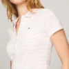 Polo de algodão elástico às riscas com corte justo Polo de algodão elástico às riscas com corte justo