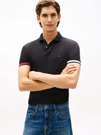 Polo de algodão liso com corte justo