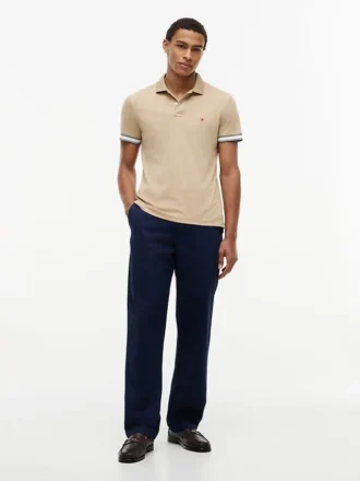Polo de Algodão Liso com Corte Justo
