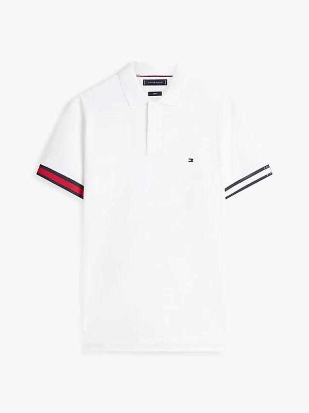 Polo de algodão liso com corte justo Polo de algodão liso com corte justo