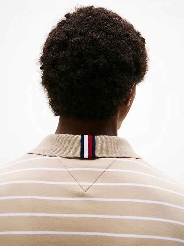 Polo de algodão às riscas com corte regular Polo de algodão às riscas com corte regular