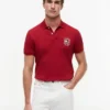 Polo de Algodão Suave com Bandeira Ondulada e Corte Regular Polo de Algodão Suave com Bandeira Ondulada e Corte Regular