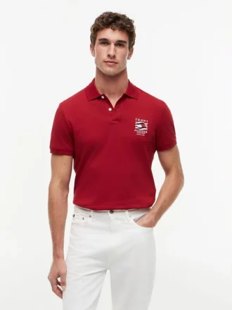 Polo de Algodão Suave com Bandeira Ondulada e Corte Regular
