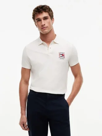 Polo de Algodão Suave com Bandeira Ondulada e Corte Regular