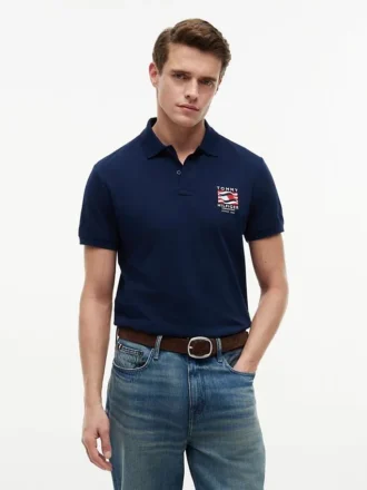 Polo de Algodão Suave com Bandeira Ondulada e Corte Regular