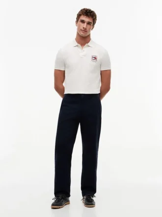 Polo de Algodão Suave com Bandeira Ondulada e Corte Regular