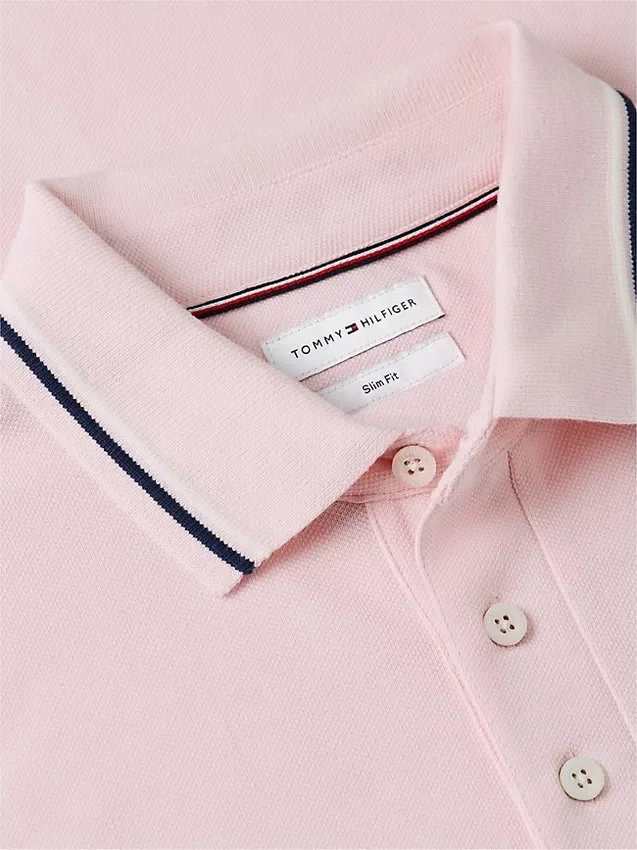 Polo de corte justo com detalhes Polo de corte justo com detalhes