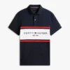 Polo de corte regular com riscas e logótipo Tommy Polo de corte regular com riscas e logótipo Tommy