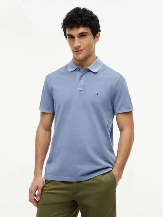 Polo de corte regular tingido na peça
