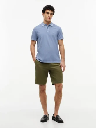 Polo de corte regular tingido na peça
