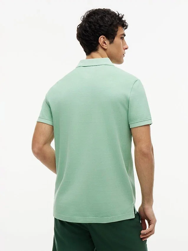 Polo de corte regular tingido na peça Polo de corte regular tingido na peça
