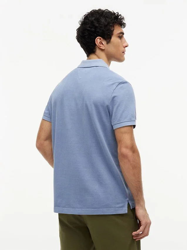 Polo de corte regular tingido na peça Polo de corte regular tingido na peça