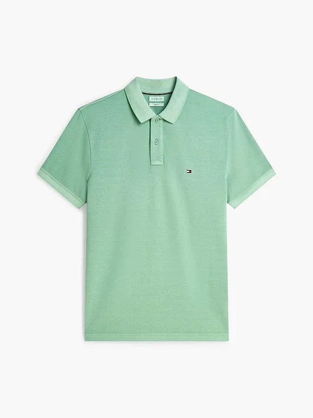 Polo de corte regular tingido na peça Polo de corte regular tingido na peça