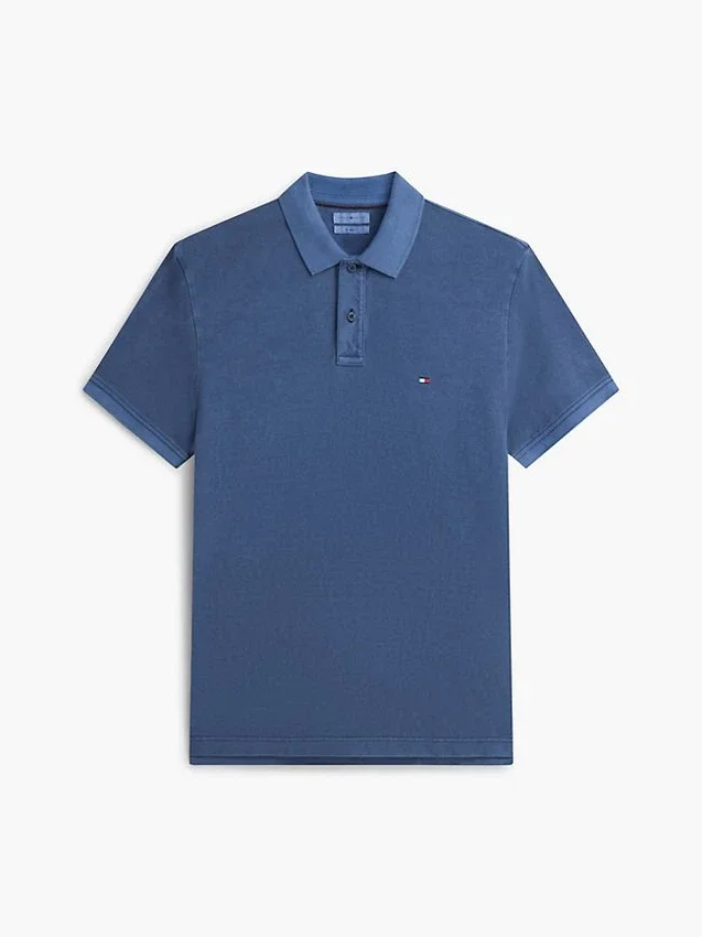 Polo de corte regular tingido na peça Polo de corte regular tingido na peça