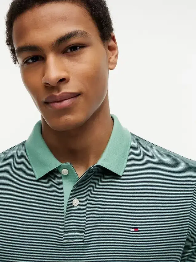 Polo de malha interlock às riscas com corte regular Polo de malha interlock às riscas com corte regular