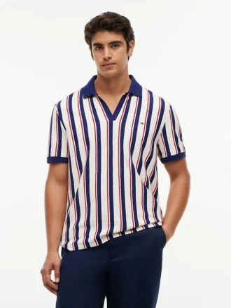 Polo de malha às riscas com corte regular