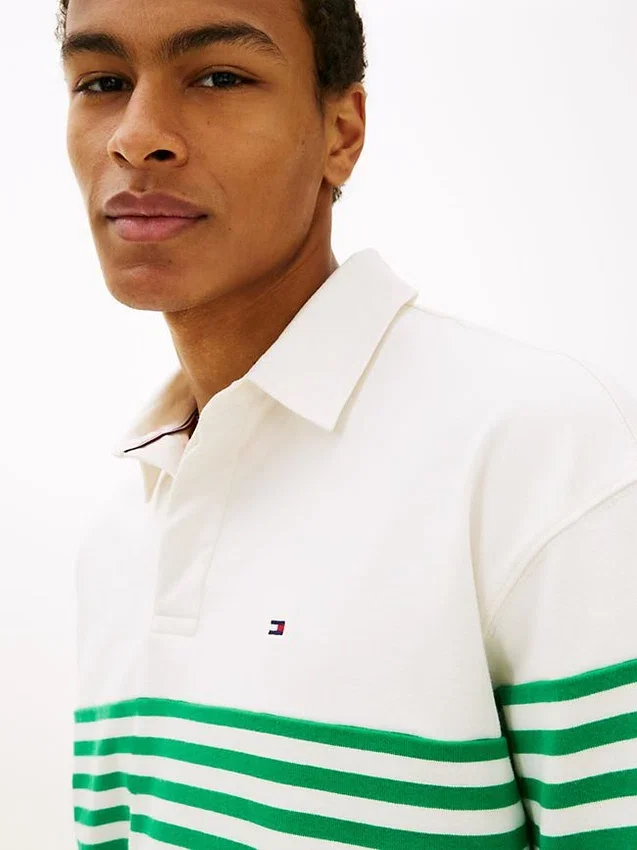 Polo de manga comprida com corte descontraído e blocos de cor Polo de manga comprida com corte descontraído e blocos de cor