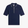 Polo de manga curta com detalhes em tecido contrastante e corte justo Polo de manga curta com detalhes em tecido contrastante e corte justo