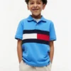Polo elástico com bandeira em blocos de cor para criança Polo elástico com bandeira em blocos de cor para criança