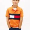 Polo elástico com bandeira em blocos de cor para criança Polo elástico com bandeira em blocos de cor para criança