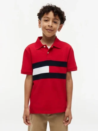 Polo elástico com bandeira em blocos de cor para criança Polo elástico com bandeira em blocos de cor para criança