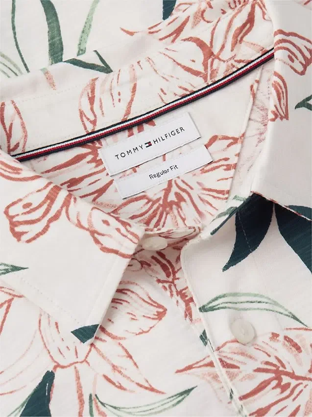 Polo em jersey com estampado floral e corte regular Polo em jersey com estampado floral e corte regular