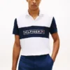 Polo em piqué com absorção de humidade e corte regular Polo em piqué com absorção de humidade e corte regular
