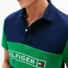 Polo em piqué com absorção de humidade e corte regular Polo em piqué com absorção de humidade e corte regular