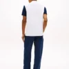 Polo em piqué com absorção de humidade e corte regular Polo em piqué com absorção de humidade e corte regular
