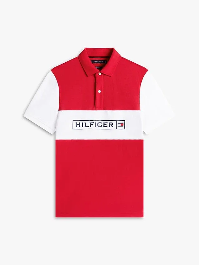 Polo em piqué com absorção de humidade e corte regular Polo em piqué com absorção de humidade e corte regular