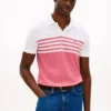 Polo em piqué com blocos de cor e corte regular Polo em piqué com blocos de cor e corte regular