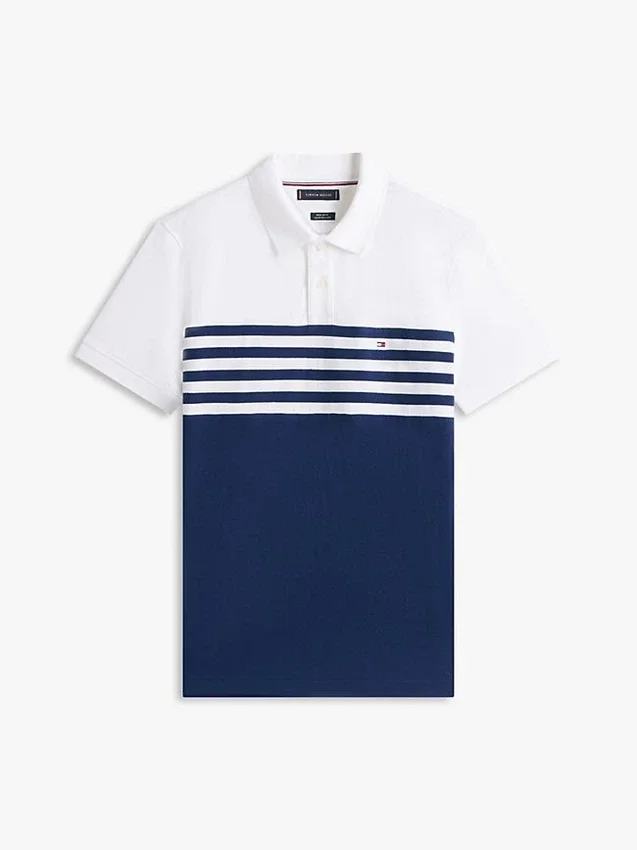 Polo em piqué com blocos de cor e corte regular Polo em piqué com blocos de cor e corte regular